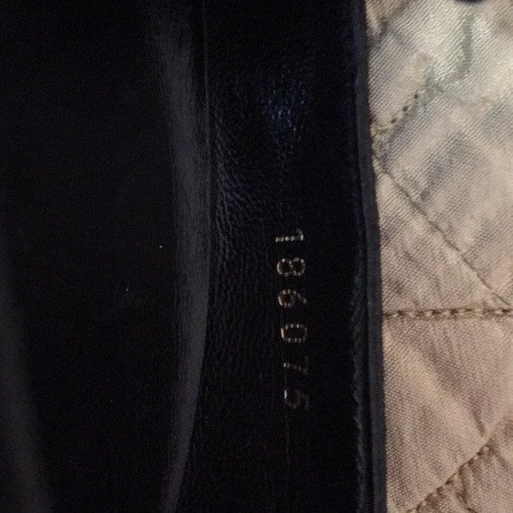 Gucci patent leather/suede booties. - Picture 6 of 8